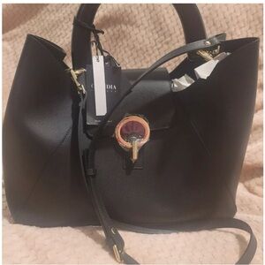 NWT BLACK CLAUDIA LEATHER BAG